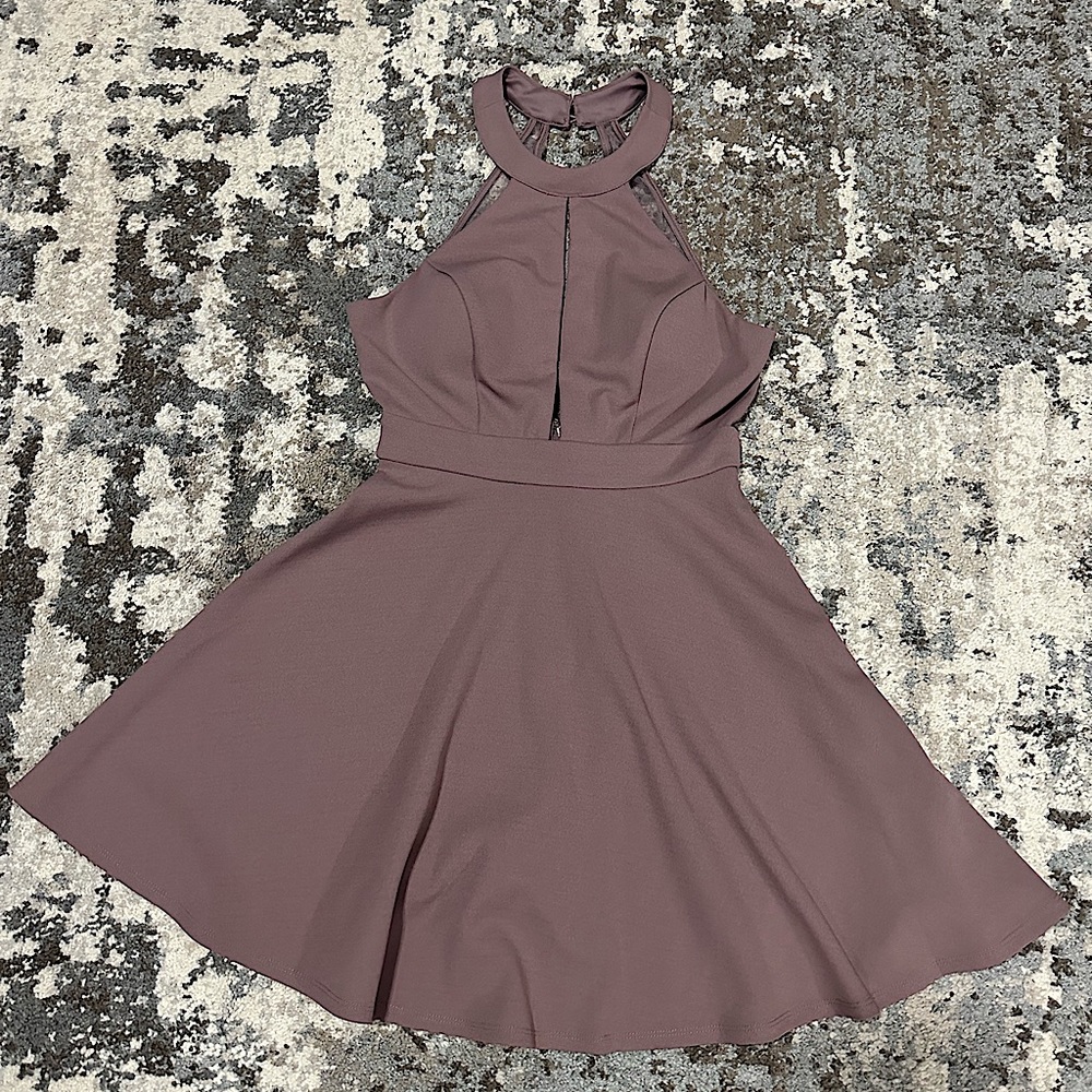 NWT Xtraordinary high-neck dress with slit bodice, size 3